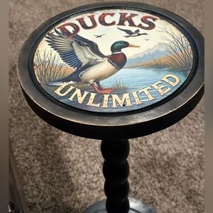 Ducks Unlimited Decorative Accent Drinks Table - Multicolor Duck Top